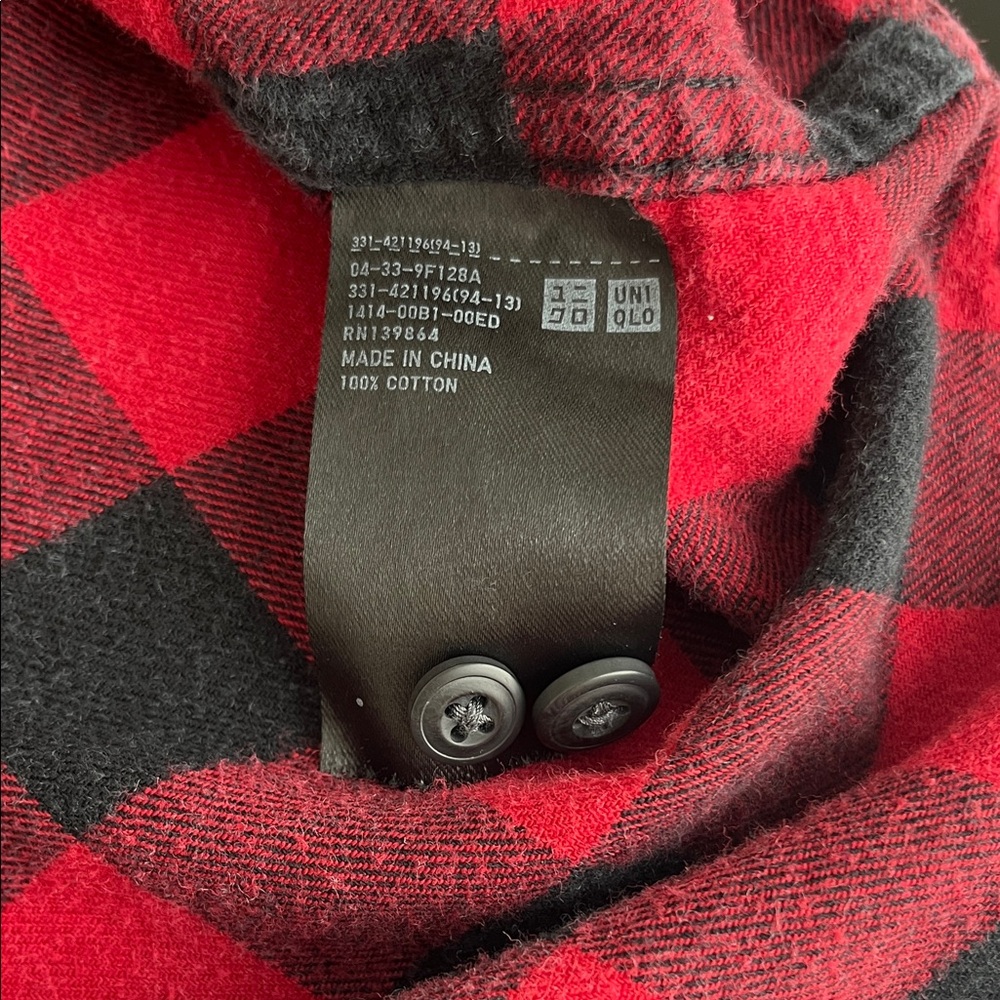 Uniqlo Men's Red and Black Checked Shirt - Picture 5 of 5